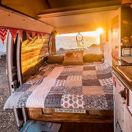 Tommy, A '77 Vw Bay Stylish Los Cristianos (Tenerife)